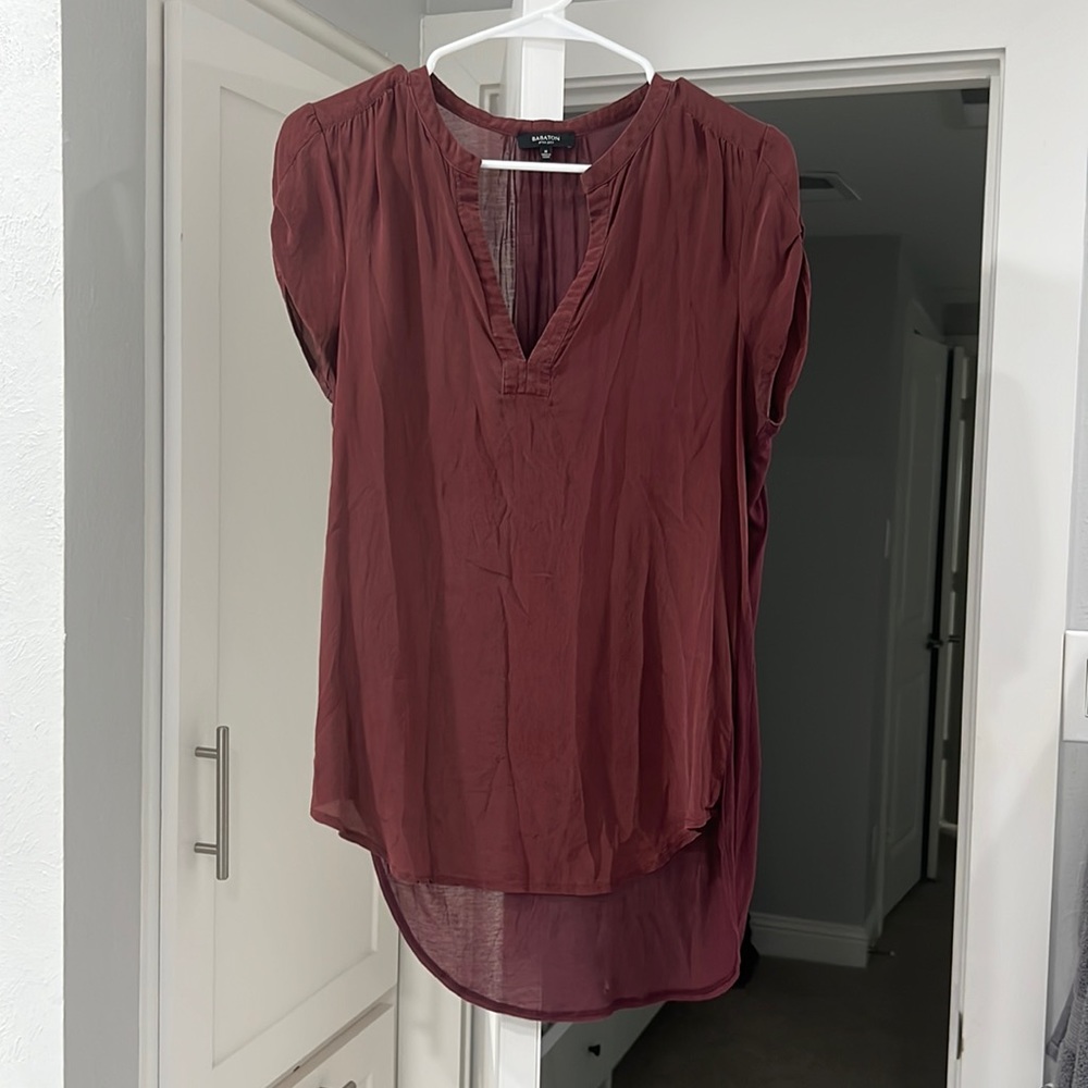 Aritzia Babaton blouse